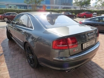 للبيع أودي S8 2008